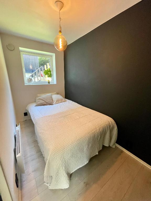 Postel nebo postele na pokoji v ubytování Luxury apartement close to city centre with free parking