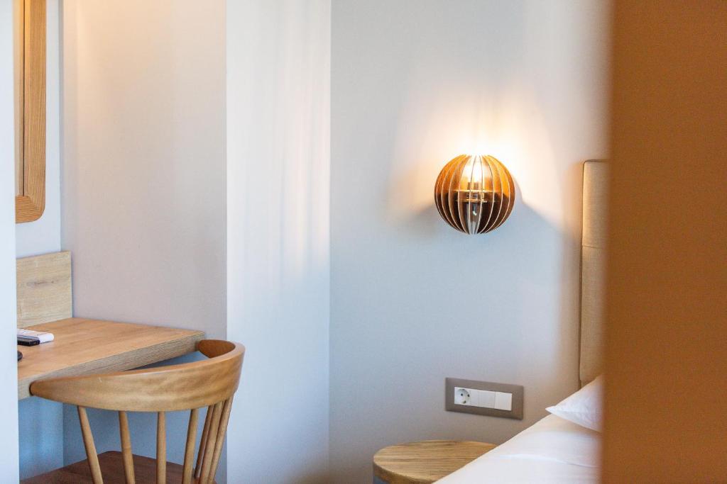 Skipper Beachfront Suites - 8