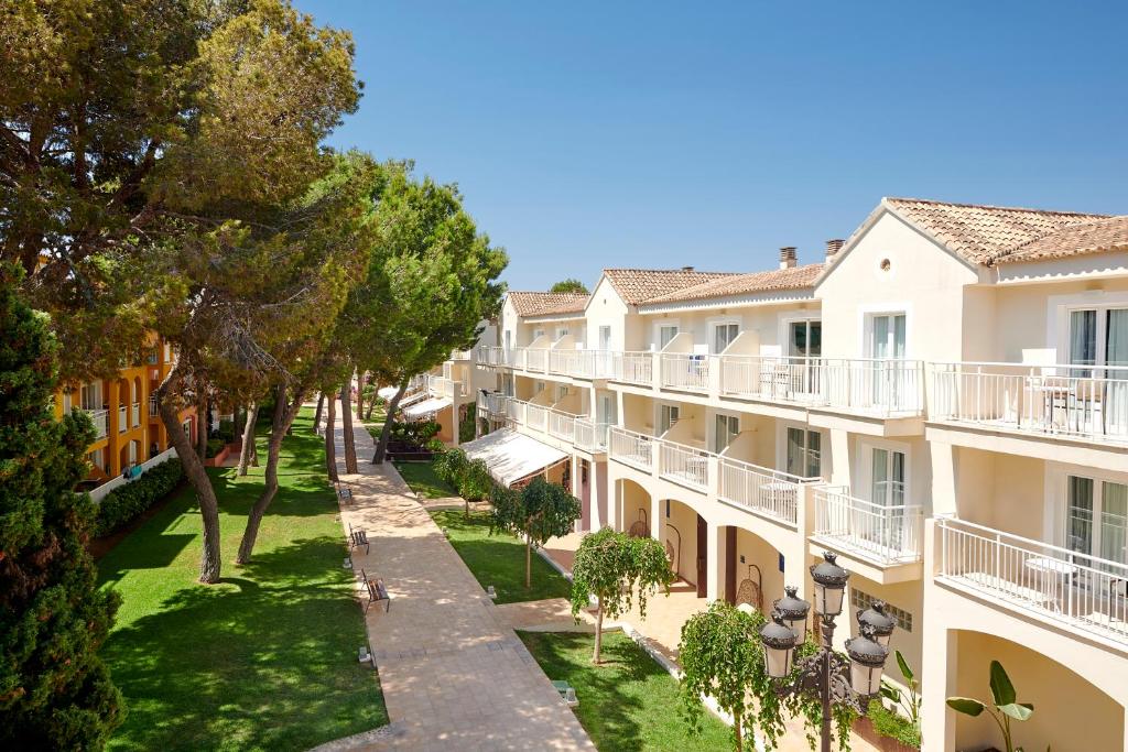 Iberostar Waves Club Cala Barca All Inclusive - 