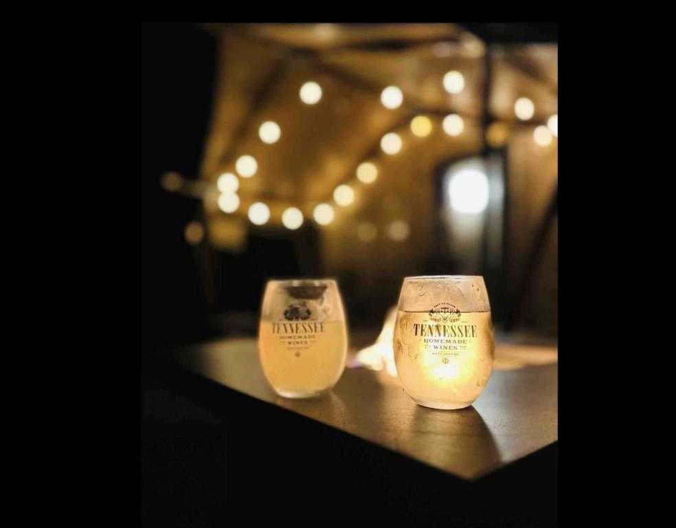 Nápoje v ubytování Firefly Season Glamping