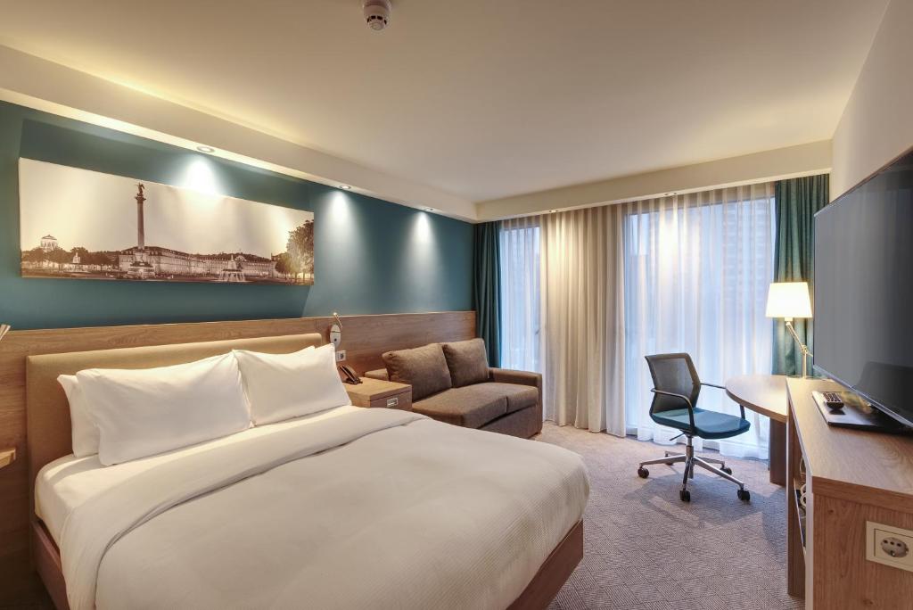 Hampton by Hilton Stuttgart City Centre - Resim 9