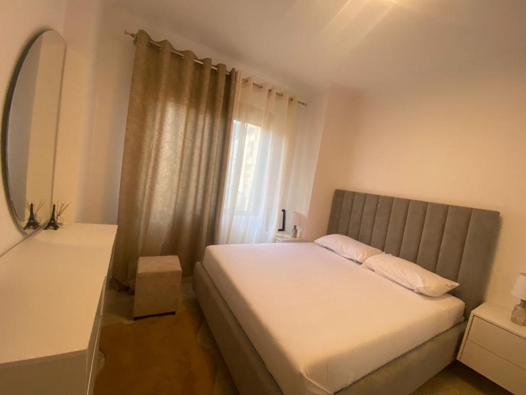 Guest House Open Room - Image 6