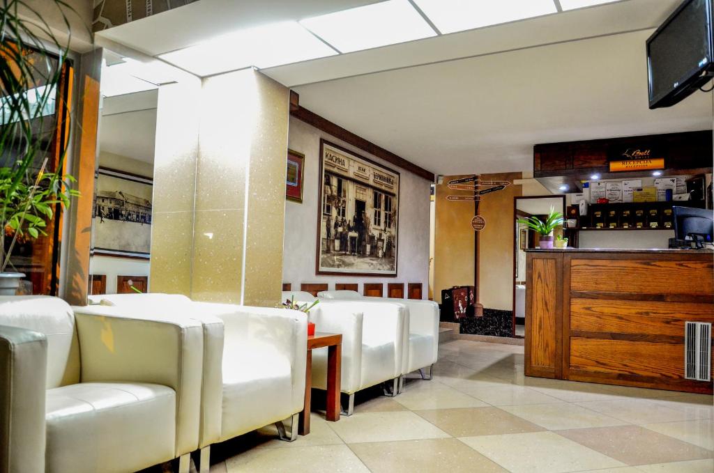 Sjónvarps- og/eða afþreyingartæki á Hotel Bell