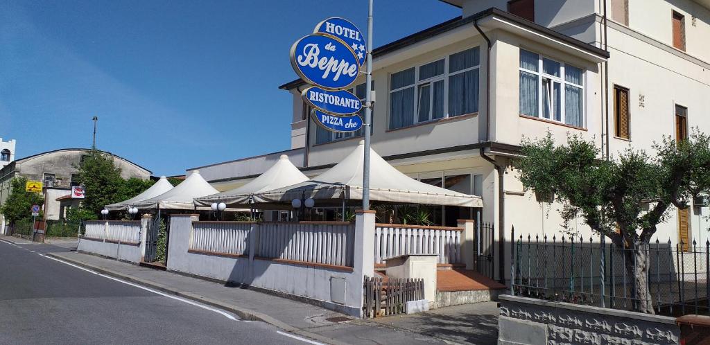Budova, kde se hotel nachází