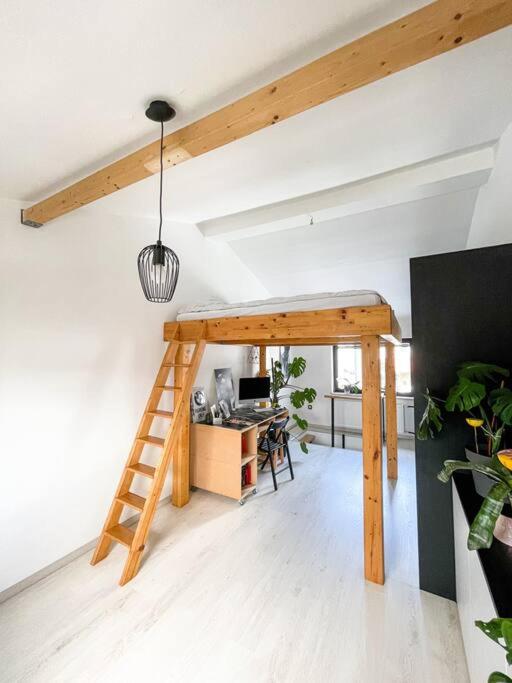 TV a/nebo společenská místnost v ubytování Apartment *MALA*