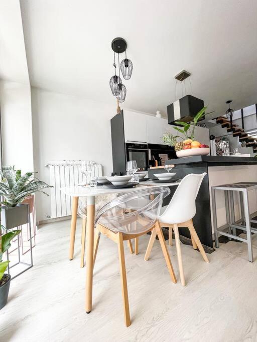 Kuchyň nebo kuchyňský kout v ubytování Apartment *MALA*