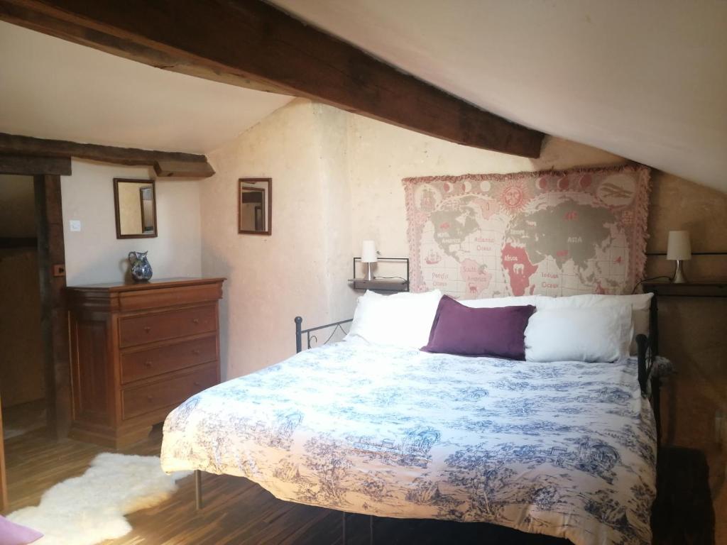 Les Granges de la Leigne, Ruffec - Twee Slaapkamers Huis