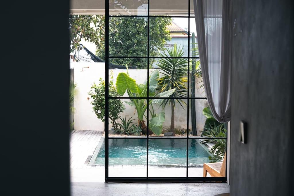 Πισίνα στο ή κοντά στο Villa Sonder 1, Stylish 1 BR loft with private pool