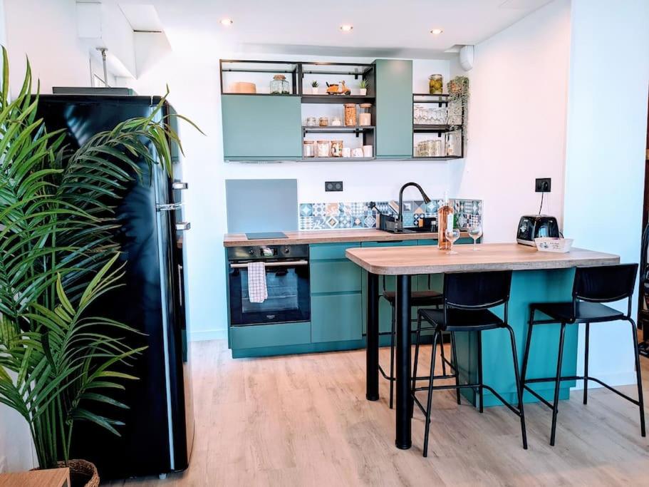 Photo de la galerie de l'établissement Le Lagon-Magnifique T2 Climatisé Sanary, à Sanary-sur-Mer