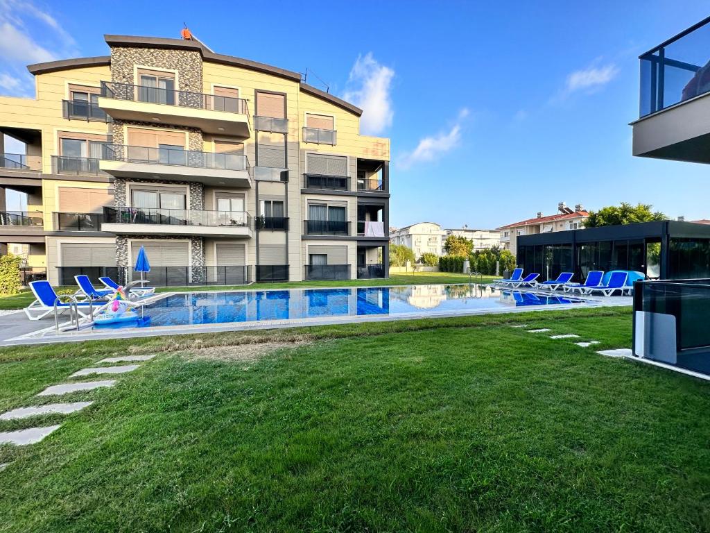 Басейн в İris Apartment Belek A1 або поблизу