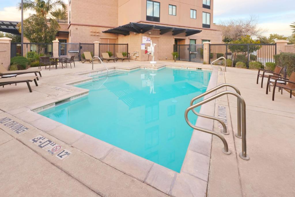 Bazén v ubytování Hyatt Place Phoenix Gilbert nebo v jeho okolí