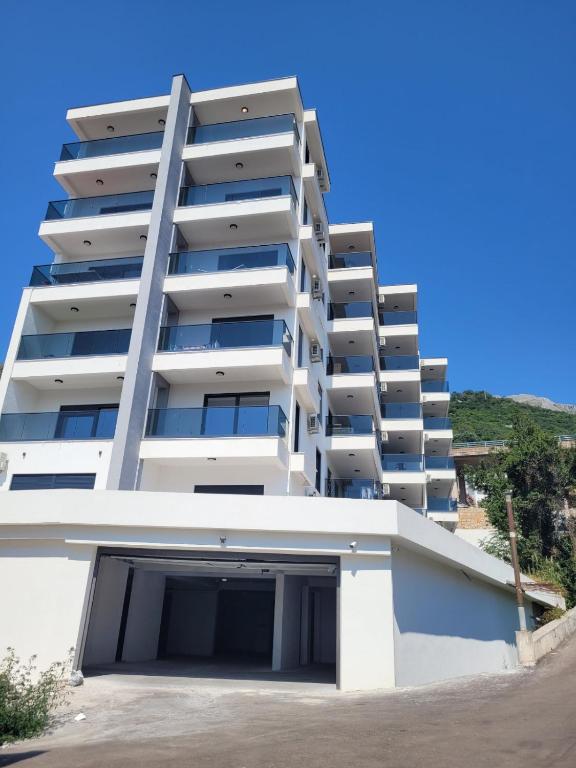 SD LUX APARTMENTS, Dobra Voda Updated 2024 Prices