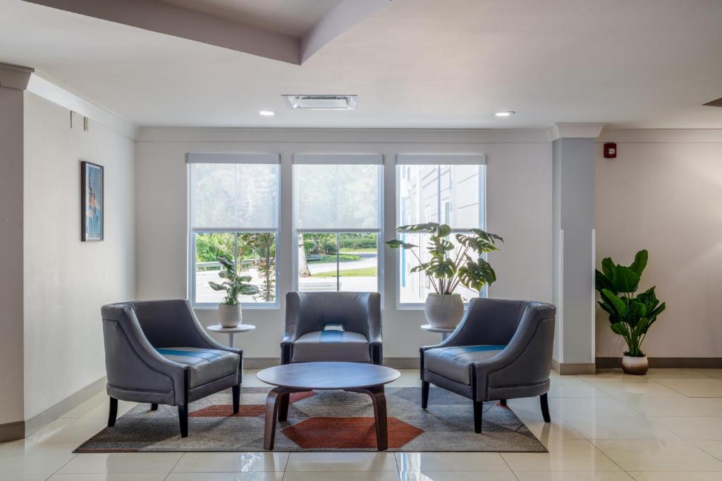 TRYP by Wyndham Tallahassee North I-10 Capital Circle photo