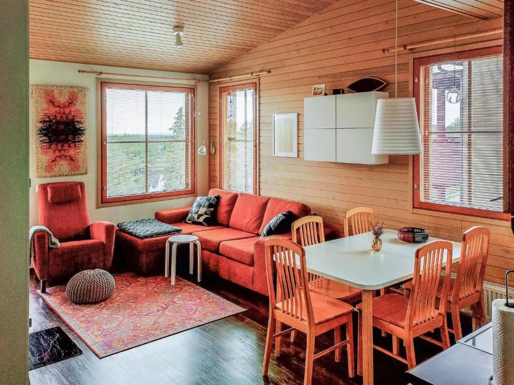 Гостиная зона в Holiday Home Länsirinne d 16 by Interhome