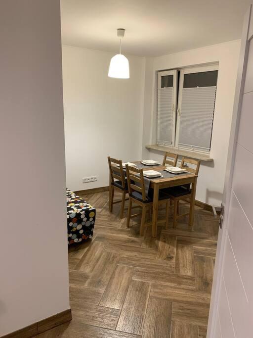 Close Wola Studio - 6