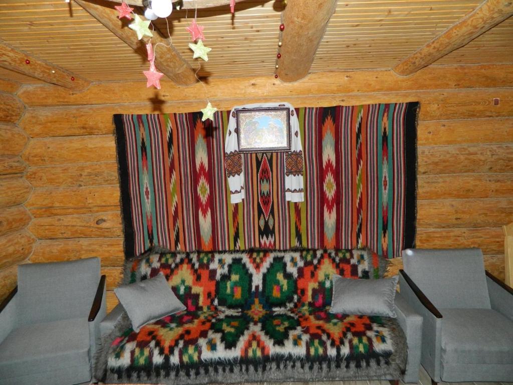 ШОВКОВА КОСИЦЯ - Maison De Deux Chambres