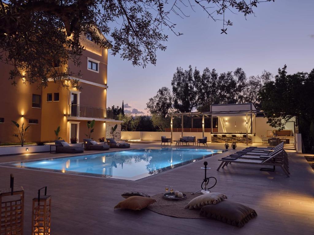 Bazén v ubytování Vis di Vardi Luxury Estate nebo v jeho okolí