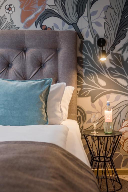 Hotel Germania - Classic Double Room With Balcony