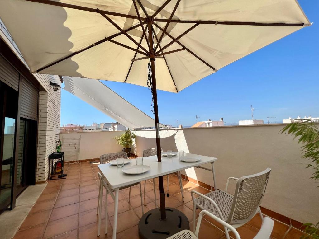 Foto dalla galleria di Dos terrazas vistas a la montaña a Vinarós