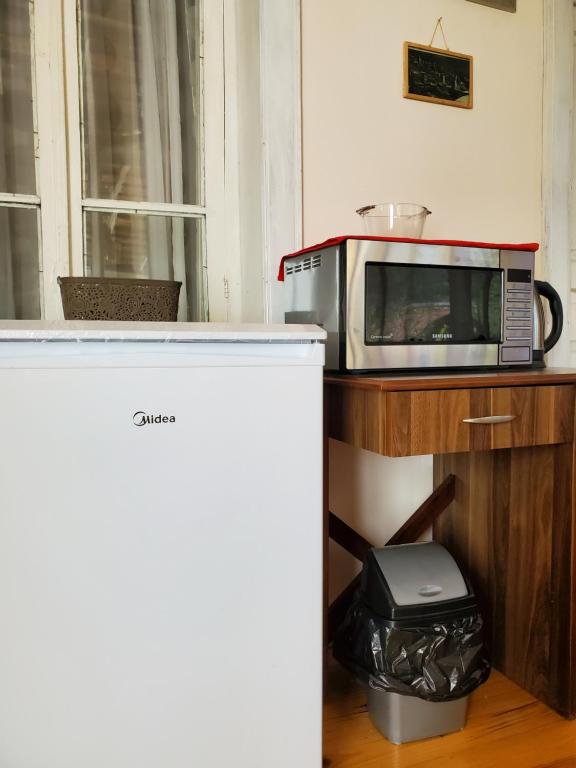Kuchyň nebo kuchyňský kout v ubytování Ailama Guesthouse