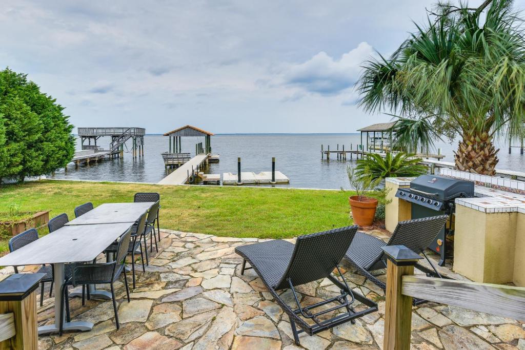 Waterfront Destin Oasis with Boat Dock and Kayaks!, Destin (updated prices 2024)