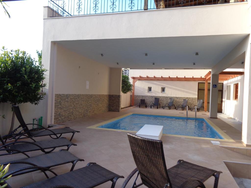 Ifestos Hotel tesisinde veya buraya yakın yüzme havuzu
