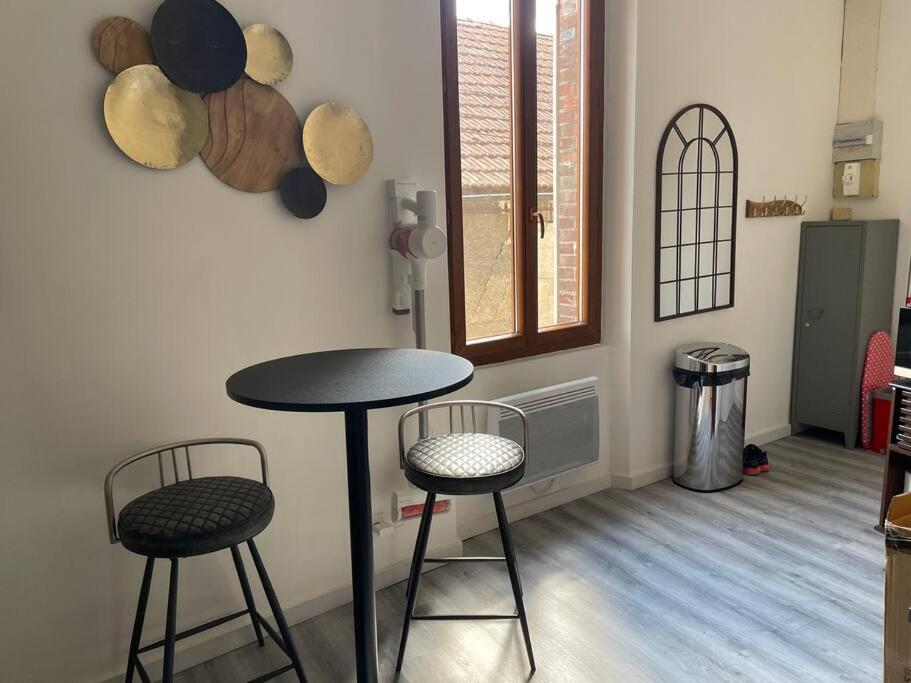 Kuchyň nebo kuchyňský kout v ubytování Le Citadin