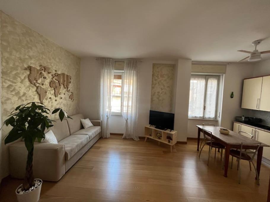 TV a/nebo společenská místnost v ubytování Appartamento Cassandra