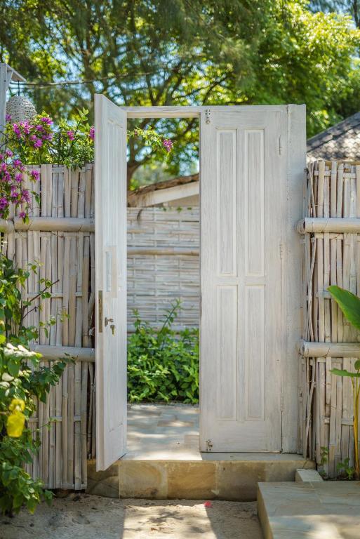 Ora Resort Gili Meno - 10