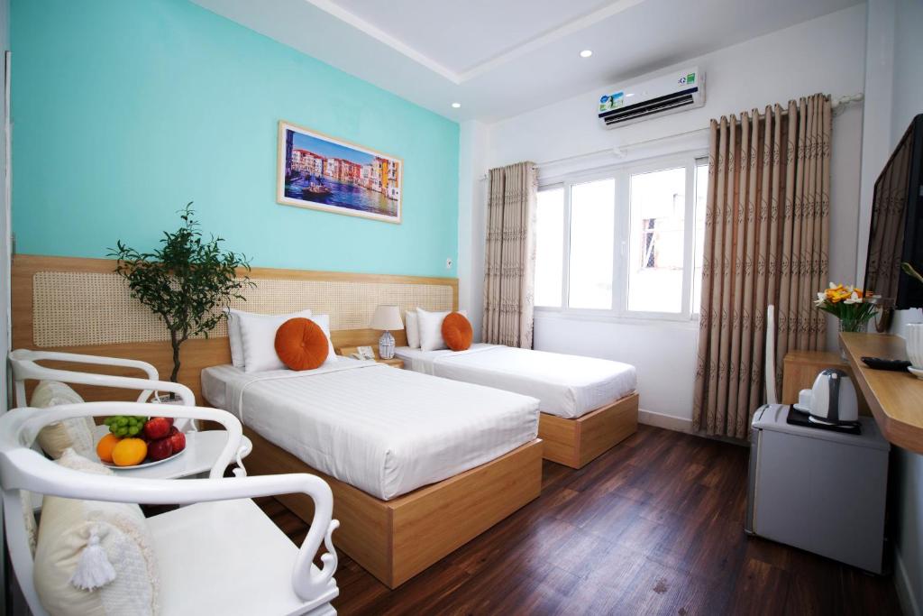 Saigon Central Hotel - Deluxe Double Or Twin Room