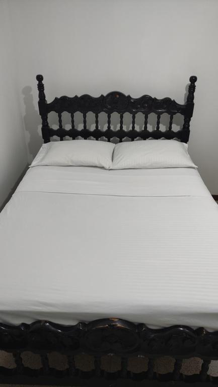Postel nebo postele na pokoji v ubytování Habitación, con baño privado #7