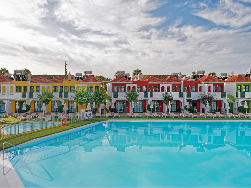 Bazén v ubytovaní Bungalows Vistaflor alebo v jeho blízkosti