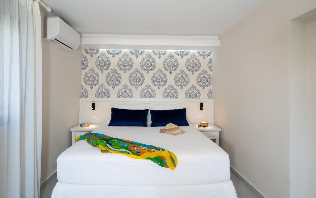Posteľ alebo postele v izbe v ubytovaní Blue View Villas