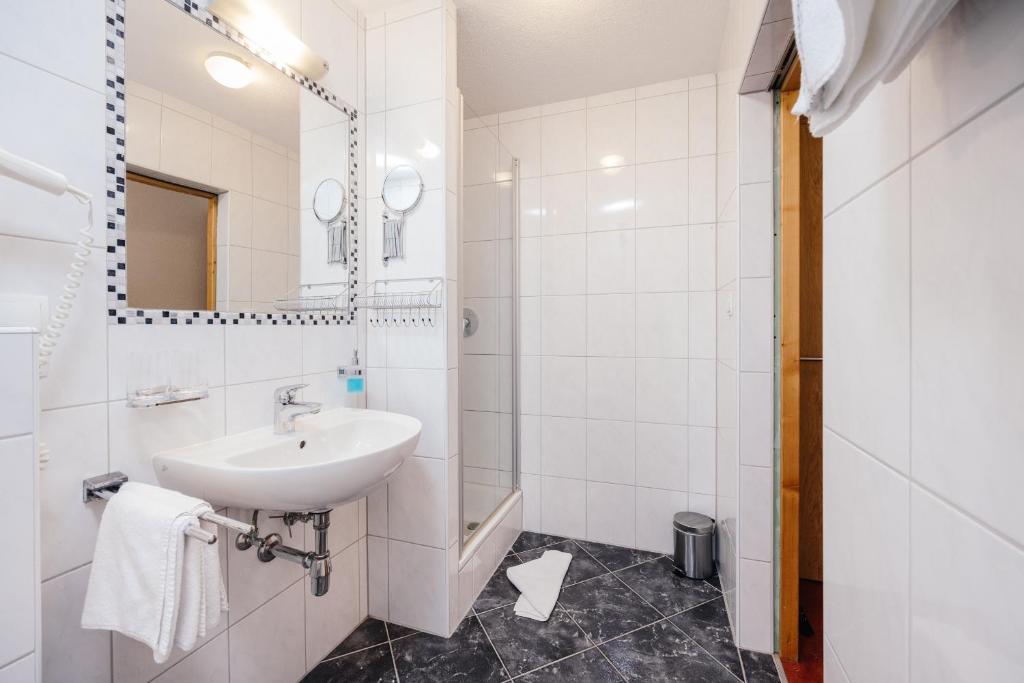 Koupelna v ubytování Hotel Andrea