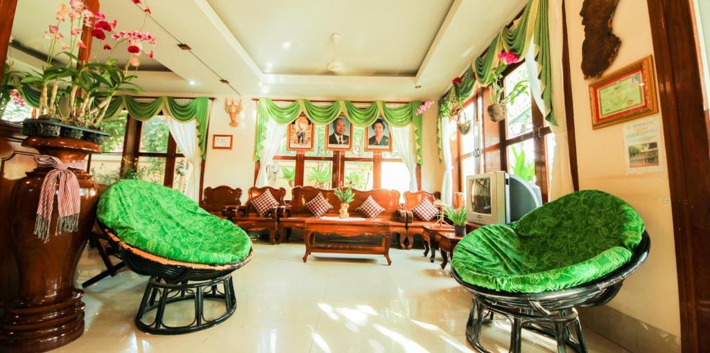 Posezení v ubytování Siem Reap Riverside Hotel