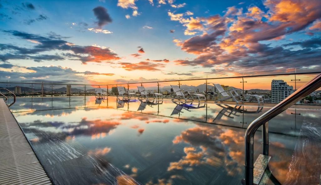 Aria Grand Hotel & Apartments