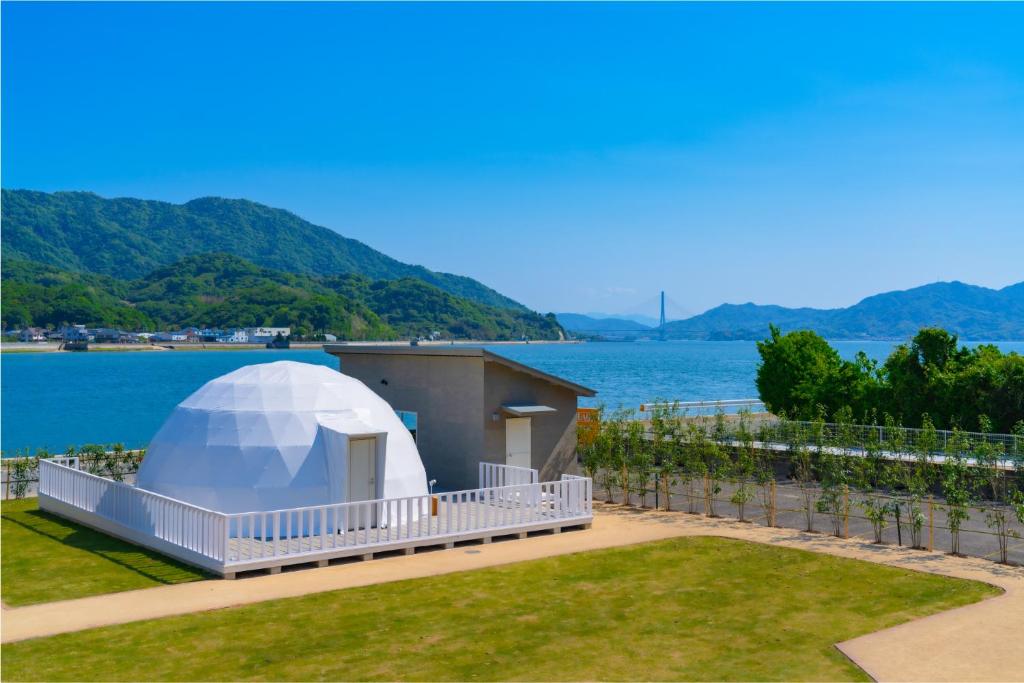 Příroda nedaleko luxury tent