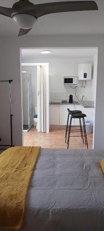 Fotografie z fotogalerie ubytování Loft 3 Nuevo,tercera planta sin ascensor,pequeño y coqueto,wifi y aire acondicionado v destinaci La Línea de la Concepción