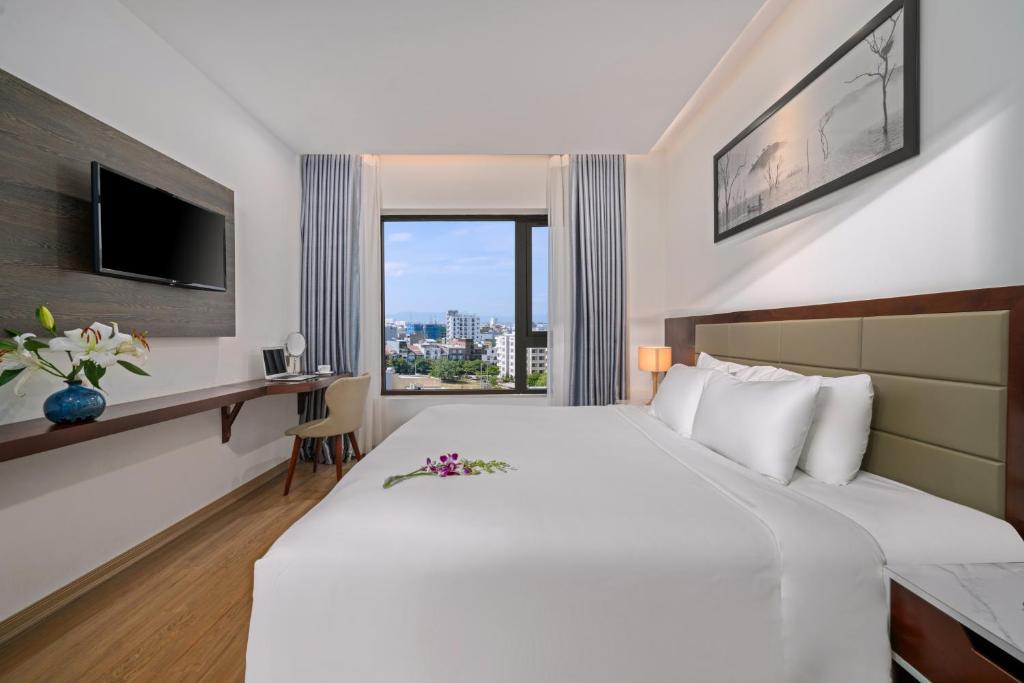 One Bedroom Apartment (Free Daily Laundry and Welcome Fruit Upon Arrival)