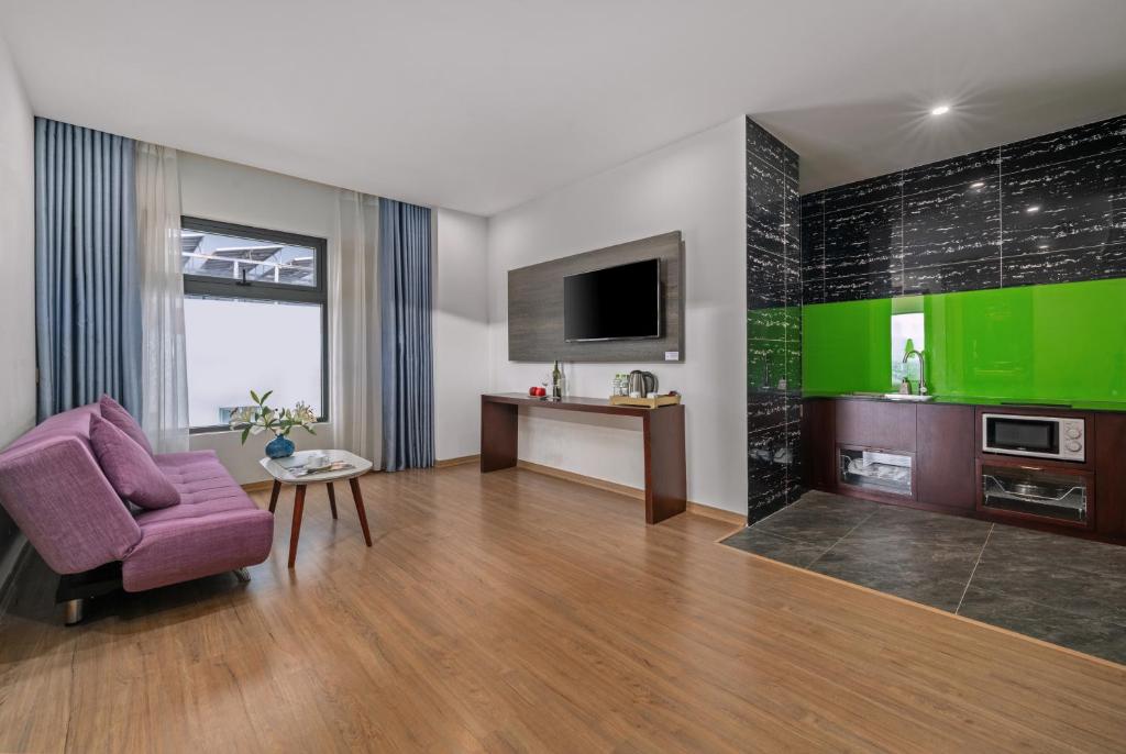 One Bedroom Apartment (Free Daily Laundry and Welcome Fruit Upon Arrival)