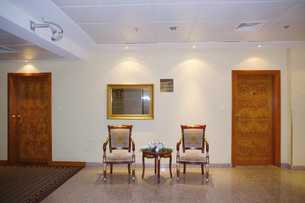 TV a/nebo společenská místnost v ubytování Al Massa Plus Hotel