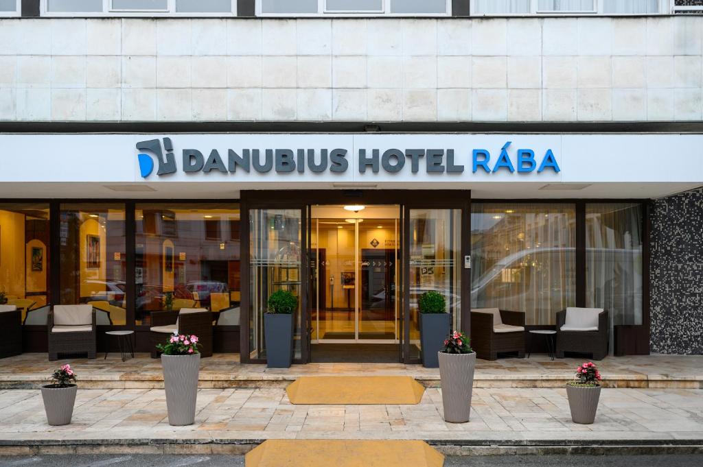 Majutusasutuses Danubius Hotel Raba olev sertifikaat, autasu, silt või muu dokument