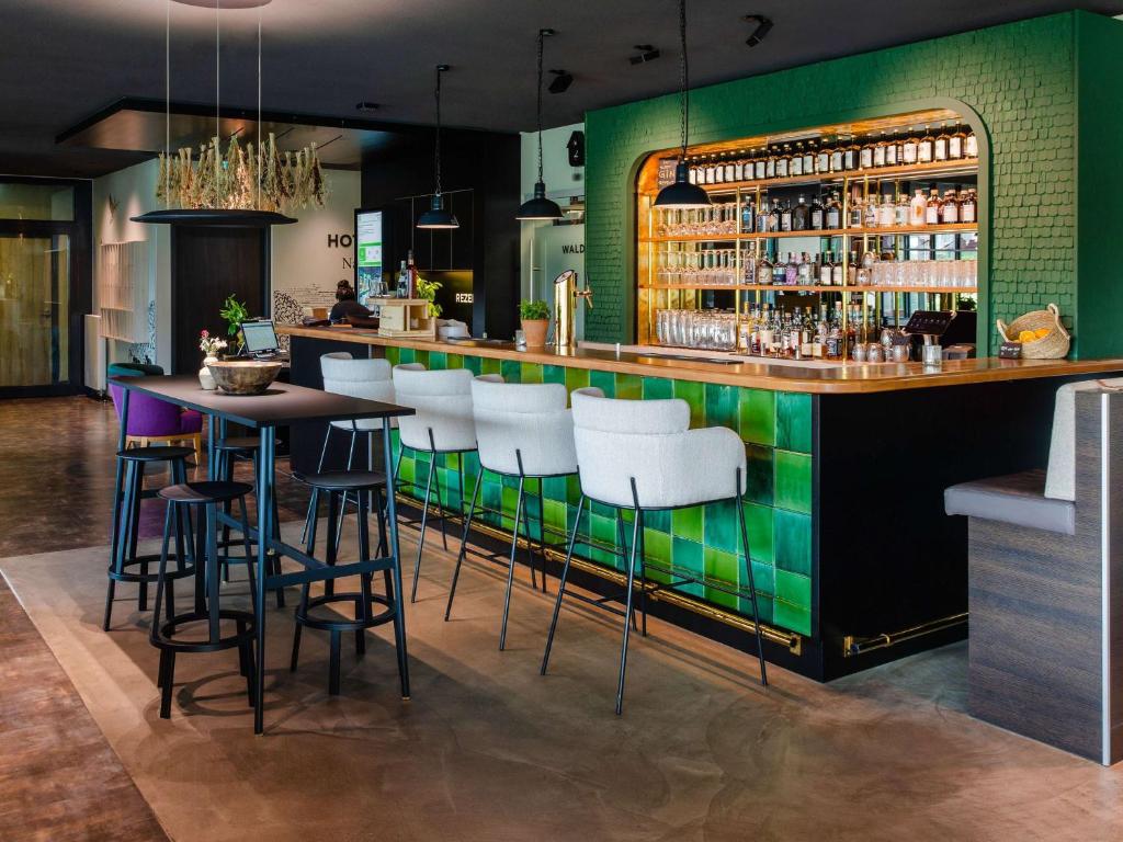 Lounge nebo bar v ubytování ibis Styles Nagold-Schwarzwald
