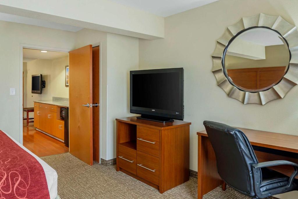 Comfort Suites At Virginia Center Commons - Suite Mit Kingsize-Bett – Nichtraucher