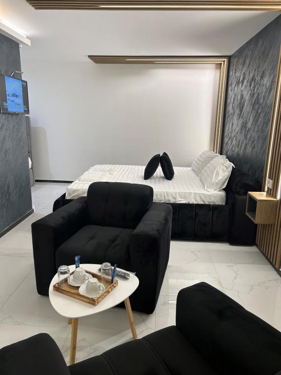Comfort Hotel - Deluxe Doppelzimmer Mit Zusätzlichem Bett