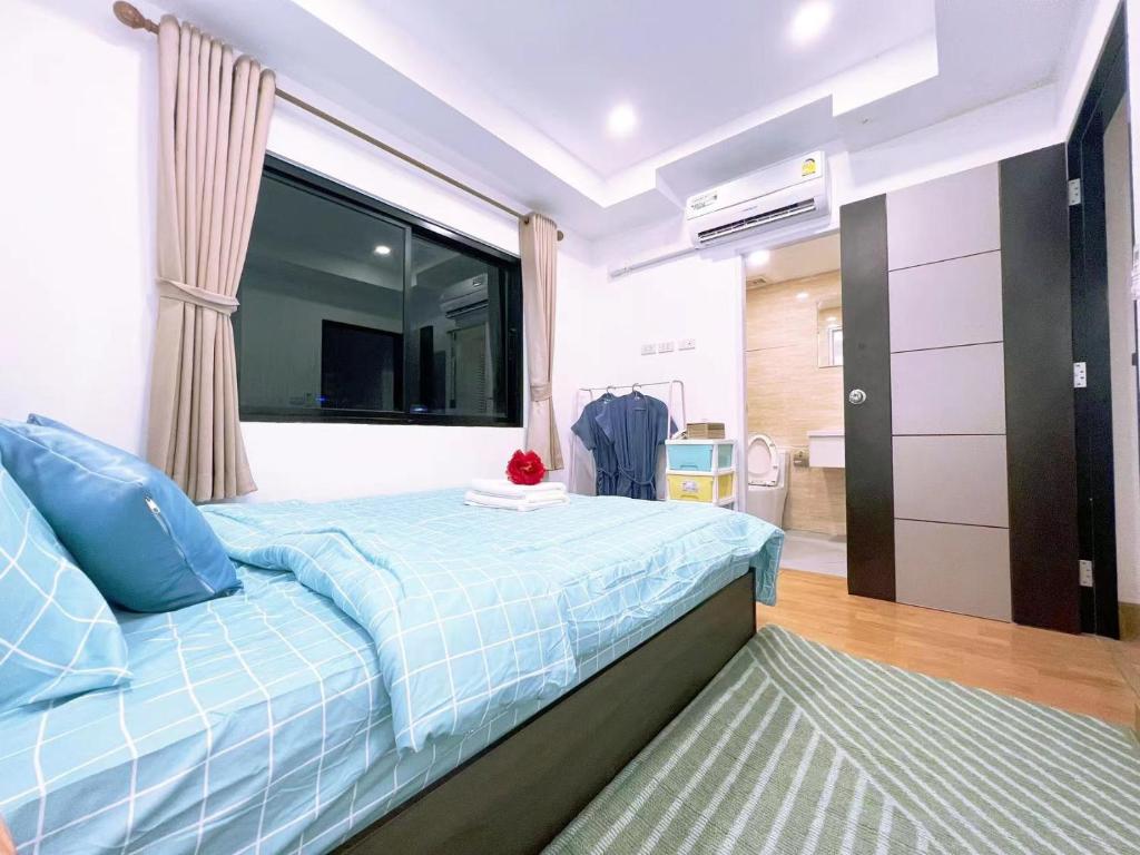 Fotografie z fotogalerie ubytování 市中心4卧6卫别墅/步行街8分钟/门口711 v destinaci Pattaya South