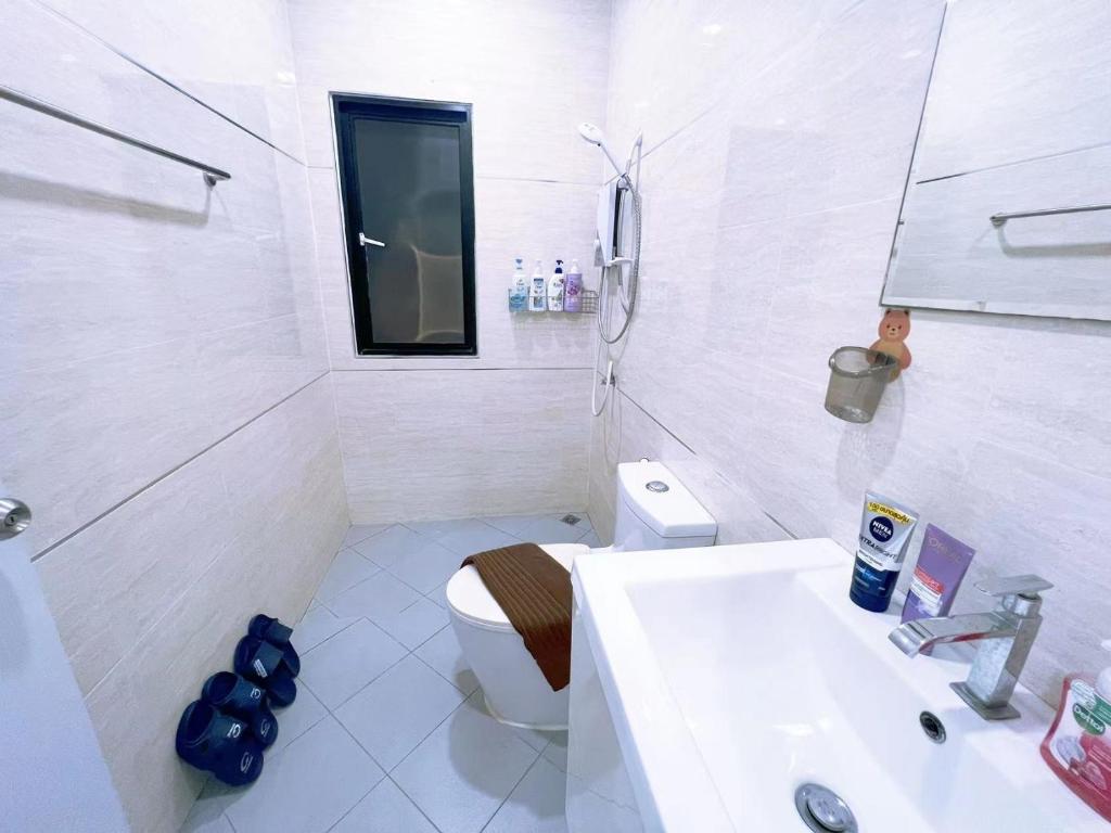 Fotografie z fotogalerie ubytování 市中心4卧6卫别墅/步行街8分钟/门口711 v destinaci Pattaya South