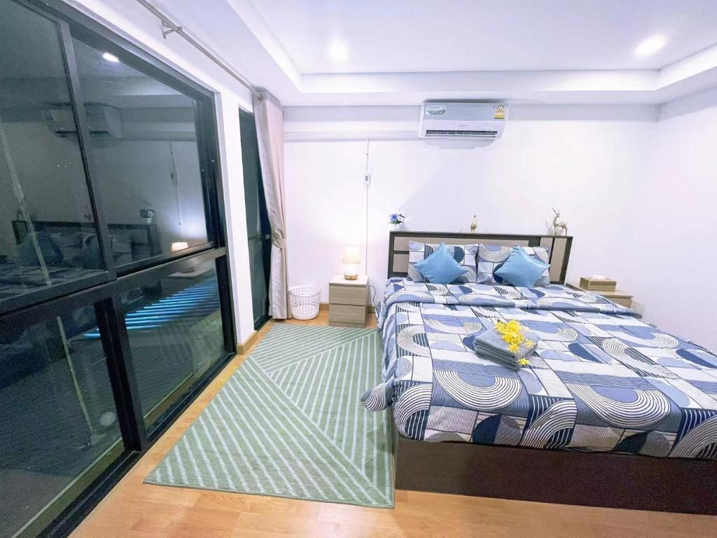 Fotografie z fotogalerie ubytování 市中心4卧6卫别墅/步行街8分钟/门口711 v destinaci Pattaya South
