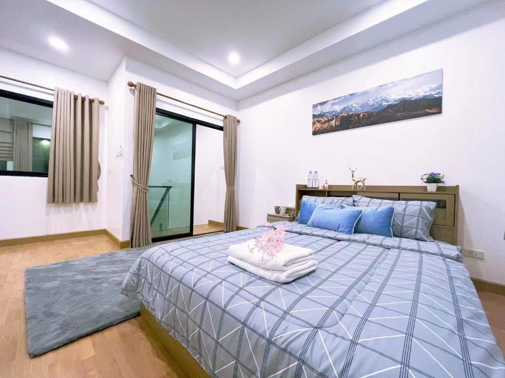 Fotografie z fotogalerie ubytování 市中心4卧6卫别墅/步行街8分钟/门口711 v destinaci Pattaya South