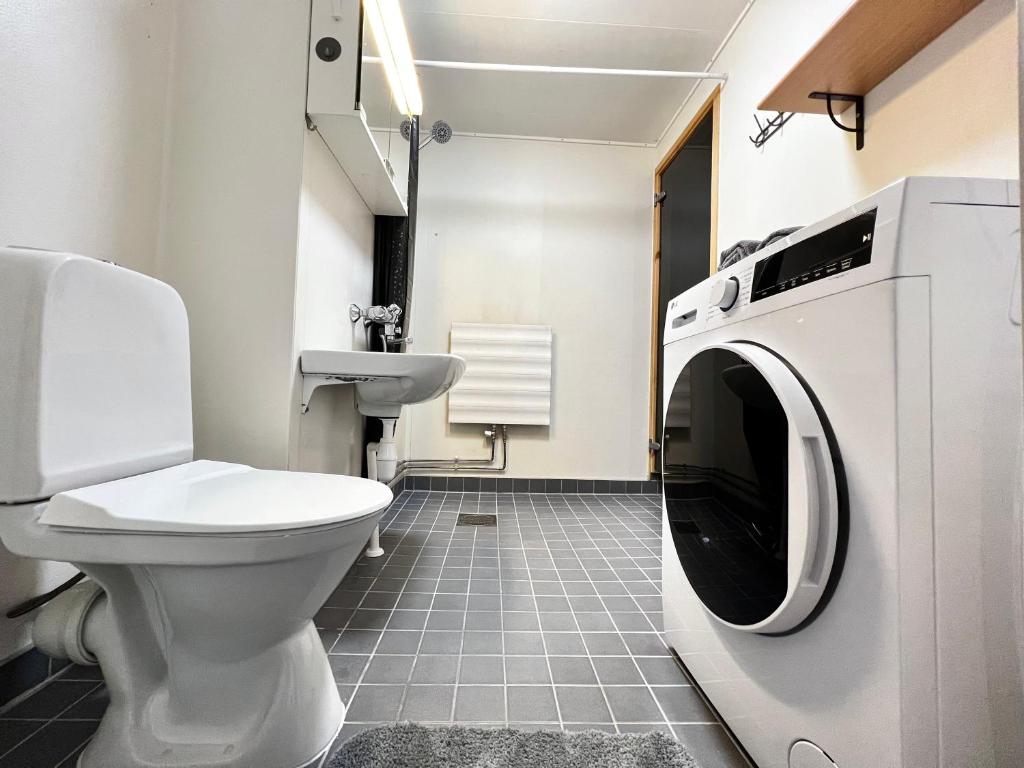 Lave linge Dans Salle De Bain Interdit Oku Asunto - Jokipohja, Outokumpu – Tarifs 2023